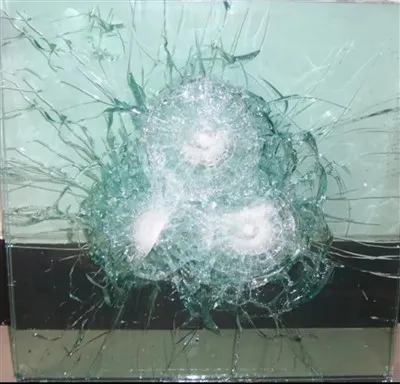 Vetro laminato antiproiettile